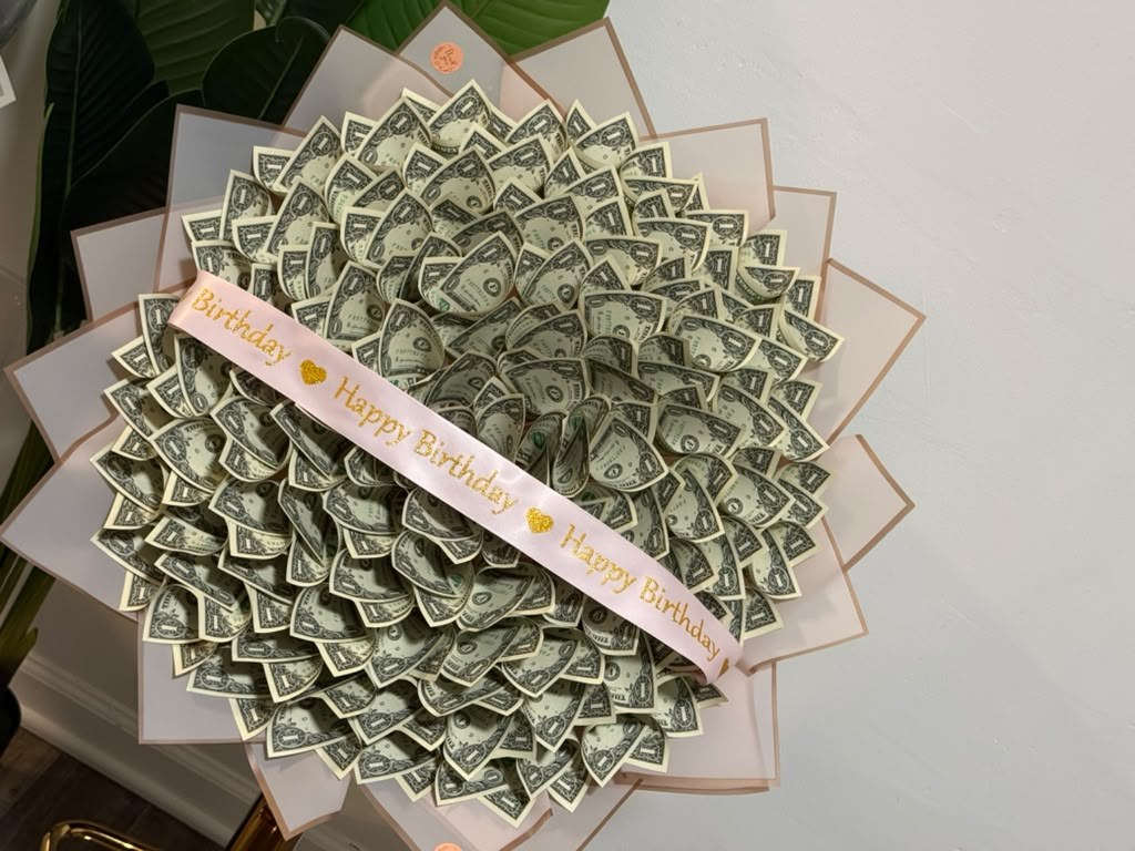A birthday gift arrangement designed by Eclipse Event